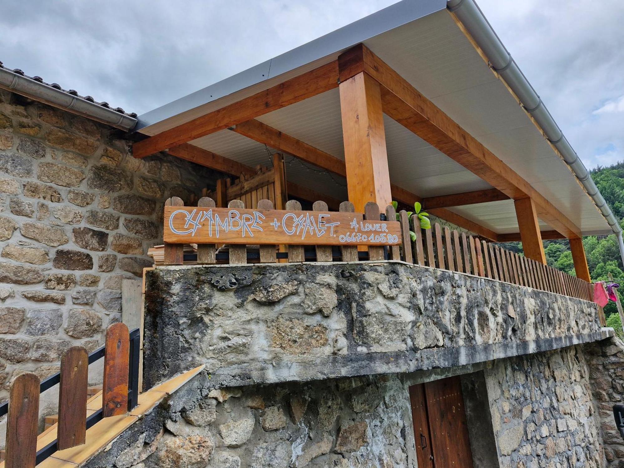 La Maison Des Lucioles Saint-Julien-Boutieres Exteriér fotografie