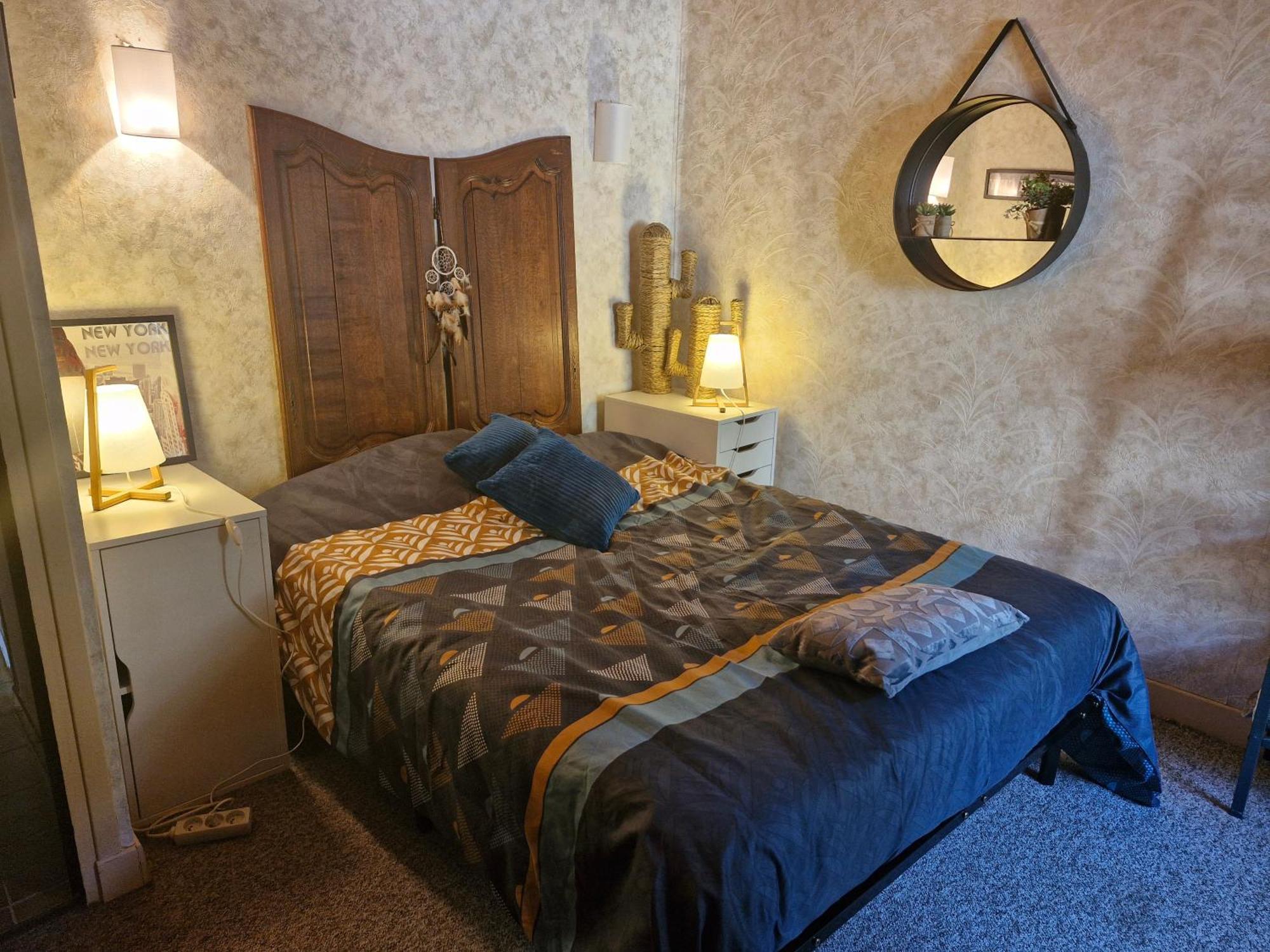 La Maison Des Lucioles Saint-Julien-Boutieres Pokoj fotografie
